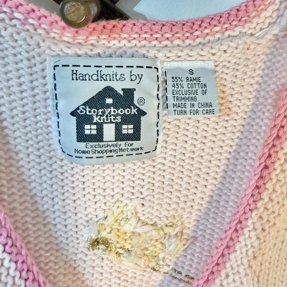 Storybook Knits Key To Love V Neck Cardigan Sweaters small Embroidered Pink - Picture 2 of 9